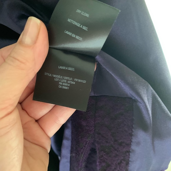 Tahari gorgeous aubergine purple coat - Picture 5 of 8